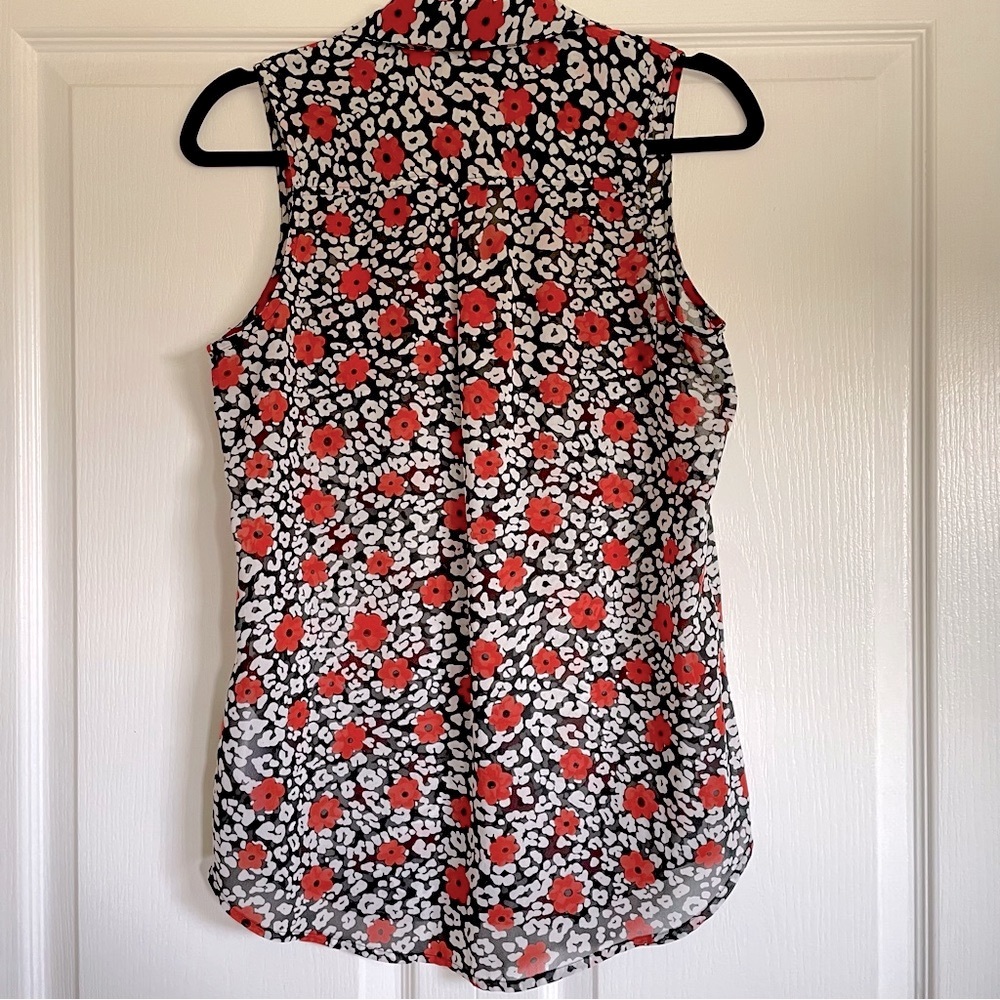 Women’s Banana Republic Floral Sleeveless Blouse in Black/White/Red - XS - Picture 2 of 9
